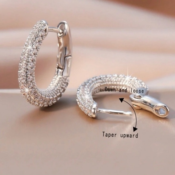 Luxury Silver Rhinestone Hoop Earrings - Picture 4 of 4